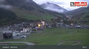 Archiviertes Webcam Bild: Saalbach: Kohlmaisbahn Talstation am 10.10.2026 um 19:57 Uhr