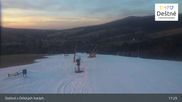 Archived webcam image showing Destné v O.h. - Ski Resort on 26 Feb 2026 at 17:28