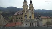 Archiviertes Webcam Bild: Brixen - Domplatz am 12.04.2026 um 13:44 Uhr