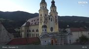 Archiviertes Webcam Bild: Brixen - Domplatz am 29.05.2026 um 05:15 Uhr