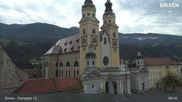 Archived webcam image showing Brixen - Cathedral Square on 17 Aug 2026 at 09:58