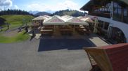 Archiviertes Webcam Bild: Skigebiet Dreiländereck: Bergrestaurant am 30.08.2026 um 16:39 Uhr