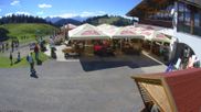 Archiviertes Webcam Bild: Skigebiet Dreiländereck: Bergrestaurant am 13.09.2026 um 14:16 Uhr