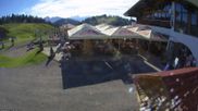 Archiviertes Webcam Bild: Skigebiet Dreiländereck: Bergrestaurant am 13.09.2026 um 16:16 Uhr