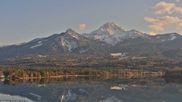 Archived webcam image showing Faaker See lake, Mittagskogel on 4 Mar 2026 at 16:46
