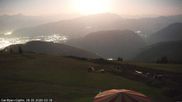 Archiviertes Webcam Bild: Gerlitzen Gipfel: Blick Alpengasthof am 28.05.2026 um 02:21 Uhr