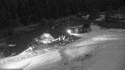 Archived webcam image showing Mountain hut Edelweisshütte on 26 Feb 2026 at 20:30