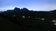 Archiviertes Webcam Bild: Seiser Alm Panorama am 15.10.2026 um 06:04 Uhr
