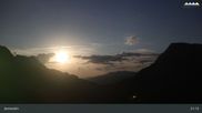Archiviertes Webcam Bild: Königssee: Jennerbahn Bergstation Gondel am 30.08.2026 um 21:38 Uhr