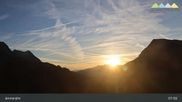 Archiviertes Webcam Bild: Königssee: Jennerbahn Bergstation Gondel am 20.10.2026 um 08:40 Uhr