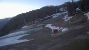 Archived webcam image showing Puy Saint Vincent - La Bergerie base station on 21 Apr 2026 at 06:07