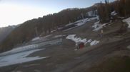 Archived webcam image showing Puy Saint Vincent - La Bergerie base station on 21 Apr 2026 at 07:07