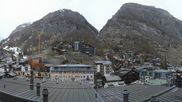 Archiviertes Webcam Bild: Zermatt: Panoramablick auf das Dorf am 12.04.2026 um 08:10 Uhr