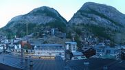 Archiviertes Webcam Bild: Zermatt: Panoramablick auf das Dorf am 26.08.2026 um 07:42 Uhr