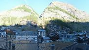 Archiviertes Webcam Bild: Zermatt: Panoramablick auf das Dorf am 26.08.2026 um 08:42 Uhr