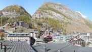 Archived webcam image showing Zermatt - Grand Hotel Zermatterhof on 22 Oct 2026 at 12:49