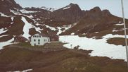 Archiviertes Webcam Bild: Warth Schröcken: Widdersteinhütte am 10.05.2026 um 18:57 Uhr