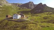Archived webcam image showing Widdersteinhütte - Warth-Schröcken (Ski Arlberg) on 3 Aug 2026 at 08:57
