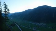 Archiviertes Webcam Bild: Mayrhofen: Ausblick Gasthof Zimmereben am 30.04.2026 um 06:08 Uhr