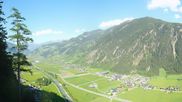 Archiviertes Webcam Bild: Mayrhofen: Ausblick Gasthof Zimmereben am 30.04.2026 um 16:08 Uhr