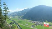 Archiviertes Webcam Bild: Mayrhofen: Ausblick Gasthof Zimmereben am 12.07.2026 um 10:21 Uhr