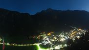 Archiviertes Webcam Bild: Mayrhofen: Ausblick Gasthof Zimmereben am 27.08.2026 um 02:32 Uhr