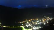 Archiviertes Webcam Bild: Mayrhofen: Ausblick Gasthof Zimmereben am 12.10.2026 um 06:24 Uhr