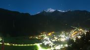 Archiviertes Webcam Bild: Mayrhofen: Ausblick Gasthof Zimmereben am 30.10.2026 um 02:19 Uhr