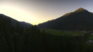 Archiviertes Webcam Bild: Längenfeld - Ortsblick am 12.07.2026 um 20:29 Uhr