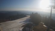 Archiviertes Webcam Bild: Jaworzyna Krynicka - Bergstation am 12.04.2026 um 07:44 Uhr