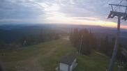 Archived webcam image showing Jaworzyna Krynicka - Top Station on 12 Jul 2026 at 04:53