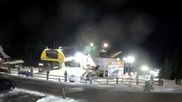 Archived webcam image showing Male Ciche - Top Station Chair Lift on 26 Feb 2026 at 18:35