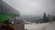 Archiviertes Webcam Bild: Slotwiny Arena - Bergstation Sessellift am 16.04.2026 um 10:37 Uhr