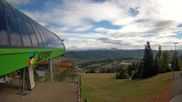 Archiviertes Webcam Bild: Slotwiny Arena - Bergstation Sessellift am 10.10.2026 um 10:58 Uhr