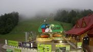 Archived webcam image showing Kasina Ski - Base Station on 4 Jun 2026 at 04:04