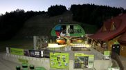 Archived webcam image showing Kasina Ski - Base Station on 1 Aug 2026 at 04:21