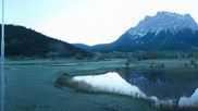 Archiviertes Webcam Bild: Tiroler Zugspitz Arena - Golfplatz Ehrwald-Lermoos am 01.05.2026 um 06:23 Uhr