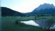 Archiviertes Webcam Bild: Tiroler Zugspitz Arena - Golfplatz Ehrwald-Lermoos am 22.05.2026 um 06:53 Uhr