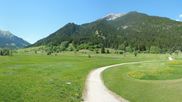Archiviertes Webcam Bild: Tiroler Zugspitz Arena - Golfplatz Ehrwald-Lermoos am 29.05.2026 um 14:23 Uhr