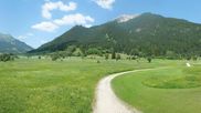 Archiviertes Webcam Bild: Tiroler Zugspitz Arena - Golfplatz Ehrwald-Lermoos am 25.06.2026 um 12:57 Uhr
