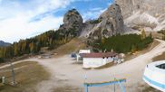 Archiviertes Webcam Bild: Cortina d'Ampezzo: Tofana-Abfahrt (Duca d'Aosta) am 17.10.2026 um 10:55 Uhr