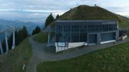 Archiviertes Webcam Bild: SkiWelt Westendorf - Bergstation Fleidingbahn am 30.08.2026 um 07:31 Uhr