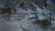 Archived webcam image showing Cortina d'Ampezzo - Top Station Pomedes on 28 Sep 2026 at 00:16