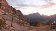 Archived webcam image showing Cortina d'Ampezzo - Top Station Pomedes on 28 Sep 2026 at 06:16