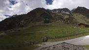 Archived webcam image showing Oberiss Alm in the Stubai Oberberg valley on 21 May 2026 at 14:23