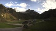 Archived webcam image showing Oberiss Alm in the Stubai Oberberg valley on 21 May 2026 at 18:23