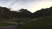 Archived webcam image showing Oberiss Alm in the Stubai Oberberg valley on 21 May 2026 at 20:23