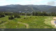 Archiviertes Webcam Bild: Spindlermühle: Bergstation Sessellift Svaty Petr am 28.05.2026 um 15:09 Uhr