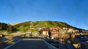Archiviertes Webcam Bild: Courchevel: Weltcup-Piste Slalom am 15.06.2026 um 06:27 Uhr