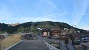 Archiviertes Webcam Bild: Courchevel: Weltcup-Piste Slalom am 14.07.2026 um 06:17 Uhr